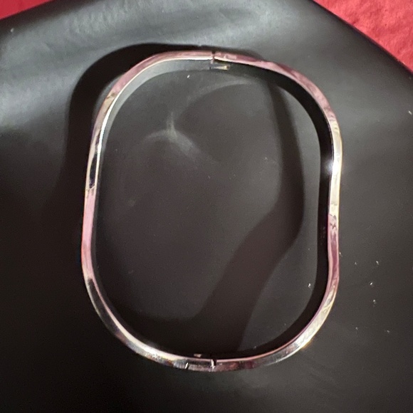 Thick Silver in Color Bracelet -NEW - Picture 2 of 2